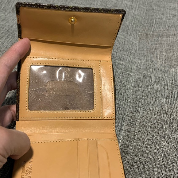 Wallet - Picture 2 of 4